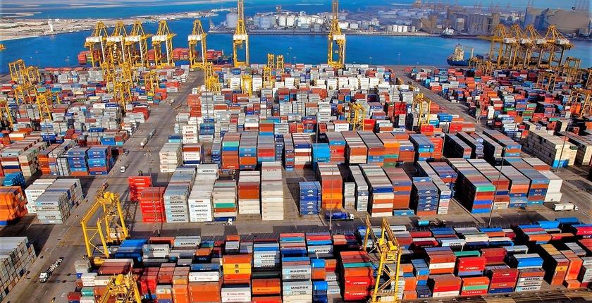 تراجع العجز التجاري للمغرب بـ12.4 في المائة