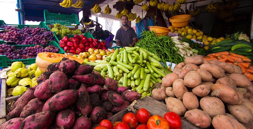 مندوبية التخطيط تقر بغلاء أسعار اللحوم الحمراء والخضر