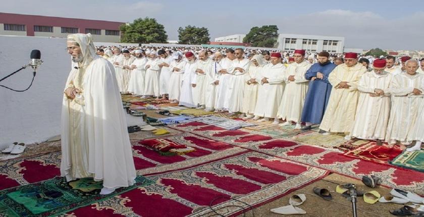 صلاة عيد الفطر في أغلب المدن المغربية على الساعة السابعة صباحا