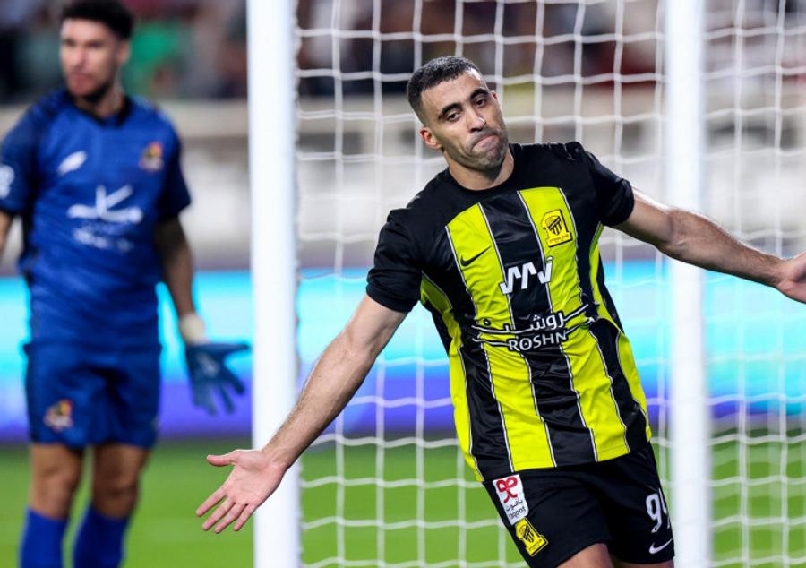 Scandal in the Saudi Super Cup Final: Abderrazak Hamdallah Assaulted by a Fan