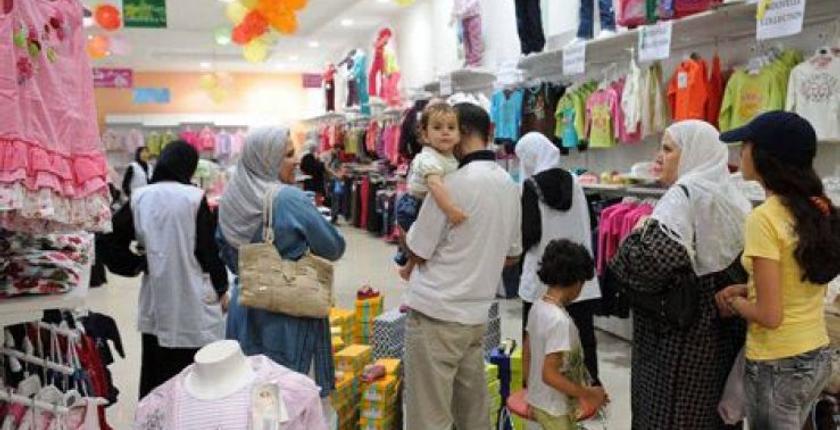 غلاء المعيشية يطفئ بريق عيد الفطر
