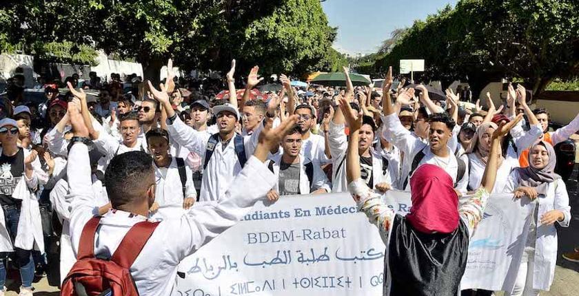 تفاصيل اجتماع وزارتا الصحة والتعليم العالي لإنهاء أزمة طلبة الطب