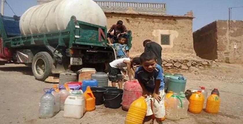 أزمة عطش خانقة تضرب مدينة سطات : صهاريج متنقلة تغيث السكان