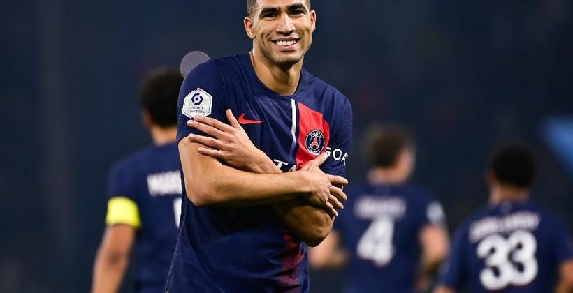 حكيمي يعود لتدريبات باريس سان جيرمان بعد خروجه من كأس الأمم الأفريقية