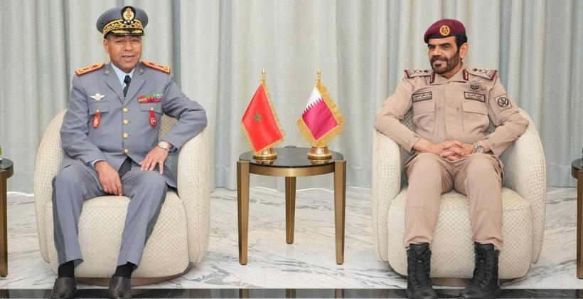 Instruções reais. Comandante da Guarda Real visita o Qatar
