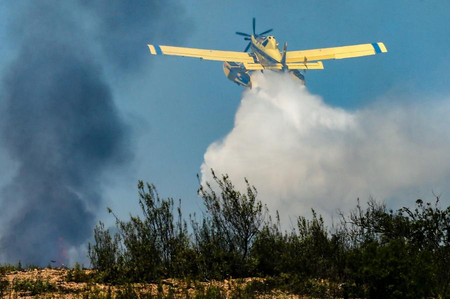 Compra de aeronaves de combate a incêndios pela União Europeia