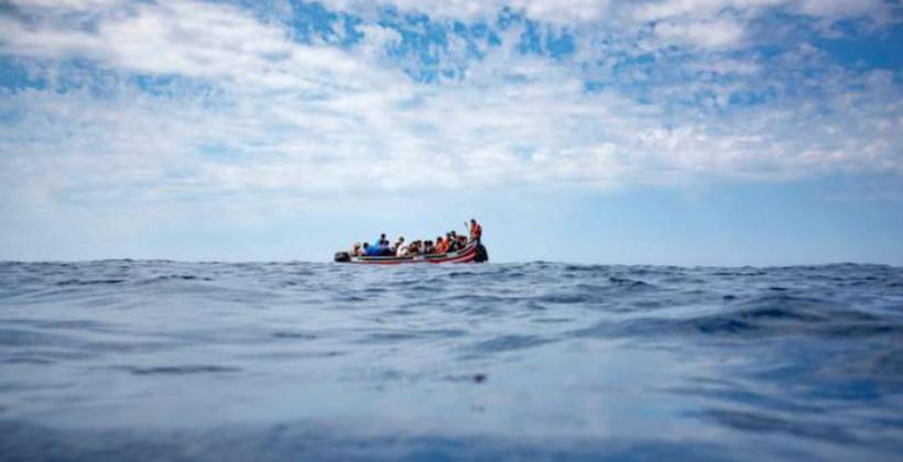 البحرية الملكية تقدم المساعدة لـ 27 مرشحا للهجرة غير النظامية قبالة سواحل الداخلة