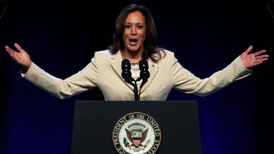 Kamala Harris lève 81 millions de dollars en 24 heures pour sa campagne présidentielle, soutenue par Biden et les Clinton
