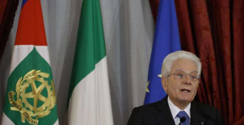 Mattarella fa scudo all’informazione: “Atti contro la Repubblica”