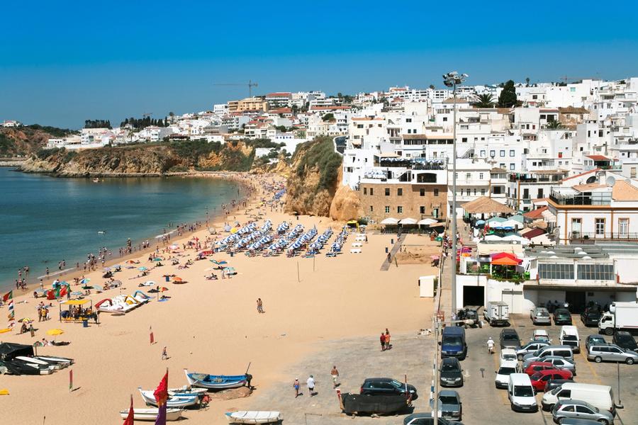 Nederlanders neergestoken bij vechtpartij met Ieren over geluidsoverlast in Portugal