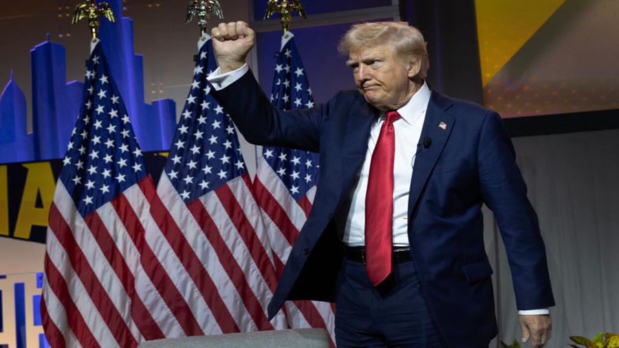 Опрос: Трамп продолжает лидировать над Харрис