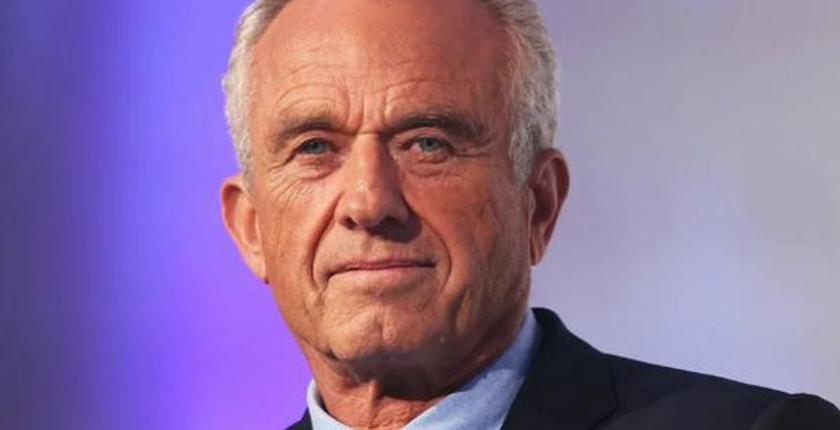 Robert Kennedy Jr. si ritira dalle elezioni presidenziali e sostiene Donald Trump