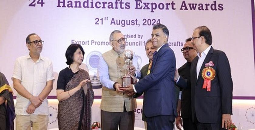 साइकिल प्योर अगरबत्ती ने लगातार चौथे वर्ष हस्तशिल्प निर्यात उत्कृष्टता पुरस्कार प्राप्त किया