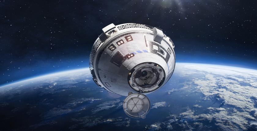 La navicella spaziale Starliner atterra sulla Terra, lasciando gli astronauti della NASA bloccati in orbita