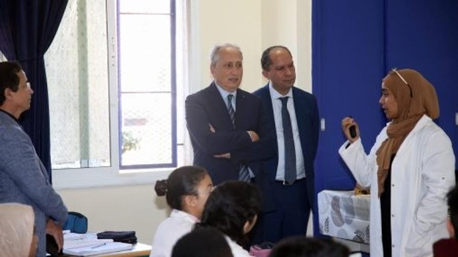 "Écoles Pionnières" : M. Berrada en visite à Casablanca pour promouvoir l'excellence scolaire