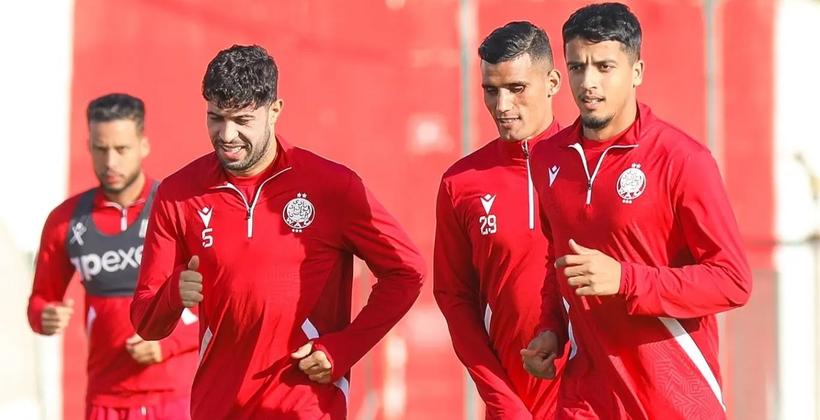 اللجنة التأديبية للوداد تستدعي لاعبان بارزان رفضا الإمتثال لأوامر البنزرتي