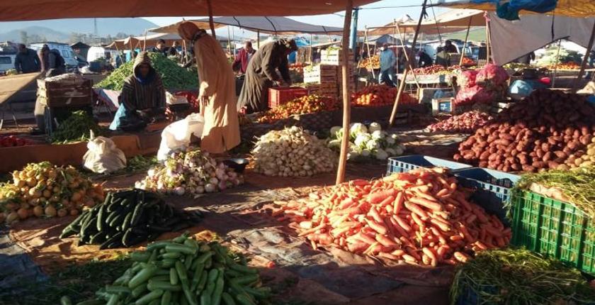 المواطنون يتنفسون الصعداء بعد تراجع اسعار الخضر