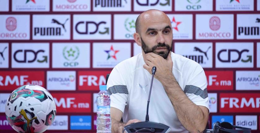 الركراكي...سنقاتل للفوز رغم صعوبة الظروف المناخية