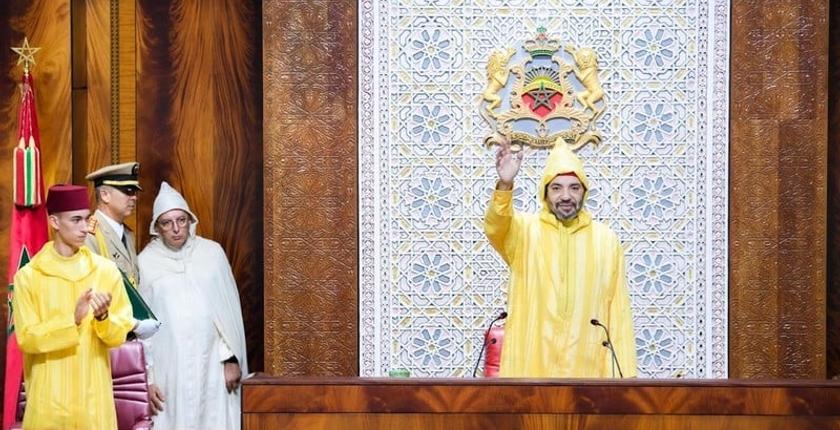 جلالة الملك...المغرب كان سباقا في دسترة الديمقراطية التشاركية والمواطنة