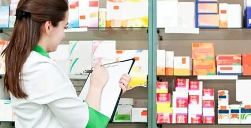 آيت طالب يعتزم تخفيض أسعار الأدوية