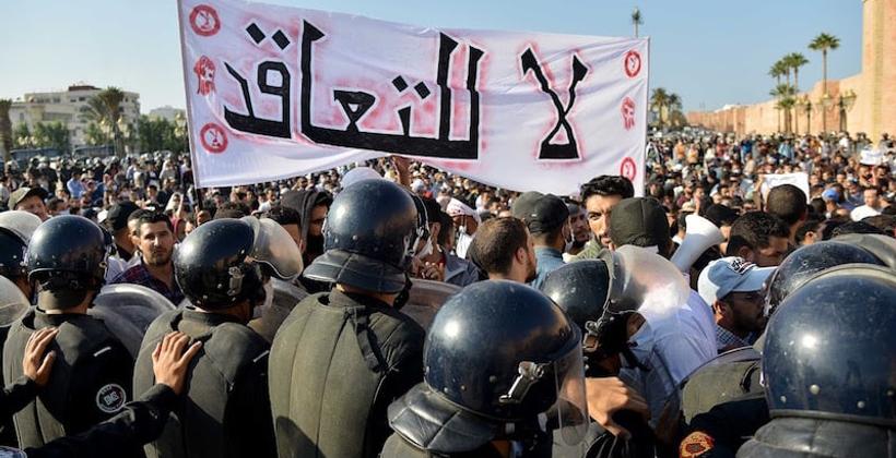 أساتذة التعاقد يواصلون التصعيد 