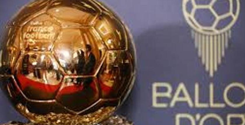 ⵍⴻⴰⴽⵙ ⵏ ⵓⵙⵡⵉⵔ ⵏ Ballon d'Or ⴷ ⵡⵉⵏ ⵉⵔⴻⴱⵃⴻⵏ