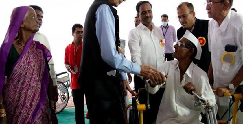जयपुर फुट: बदलाव लाने के लिए हमारे साथ चलें - आपका सहयोग जीवन बदल देता है