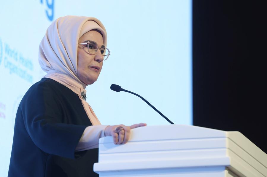 Türkiye'nin First Lady'si bahar yenilenmesini sıcak Hıdrellez dilekleriyle karşıladı