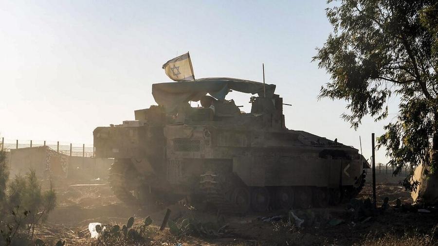 כוחות ישראליים נסוגים משכונת אלזיתון בעיר עזה
