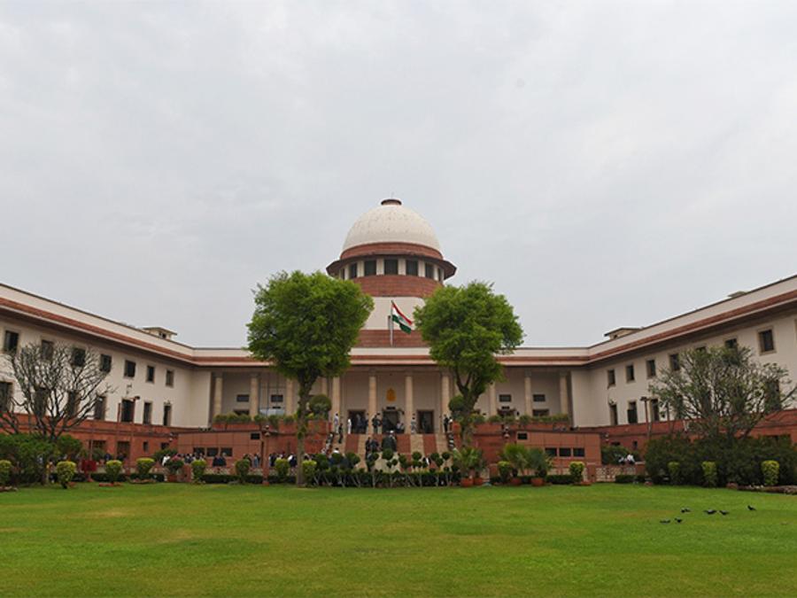 भीमा-कोरेगांव मामला: सुप्रीम कोर्ट ने कार्यकर्ता महेश राउत को अंतरिम जमानत दी