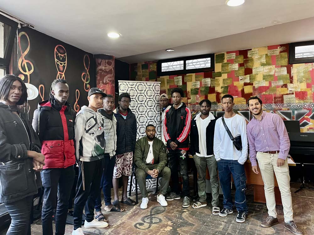Les Global Shapers de Rabat Hub et la Fondation orient occident en collaboration avec Lotfi Lab lance le projet Music For All à Rabat au profit des réfugiés et immigrants