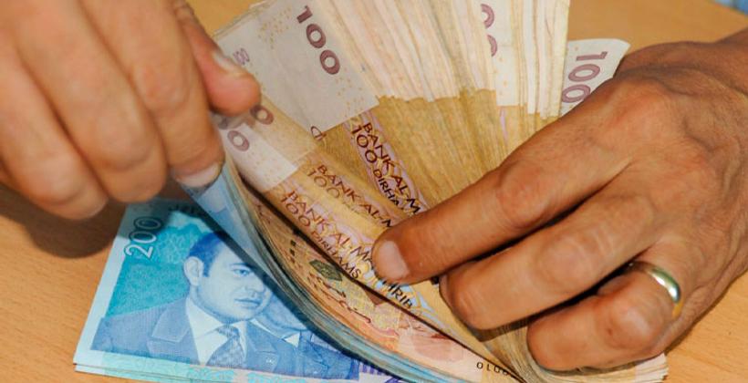 الحكومة تفرج عن الزيادة في الحد الأدنى للأجور 