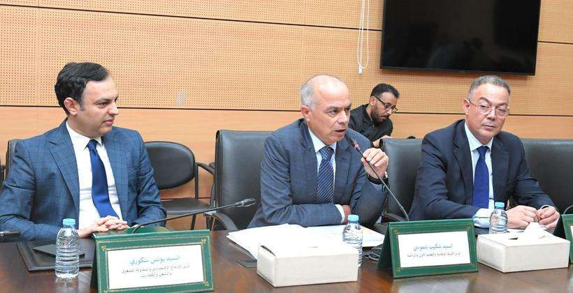 الشروع في التداول حول تفاصيل رفع أجور الأساتذة