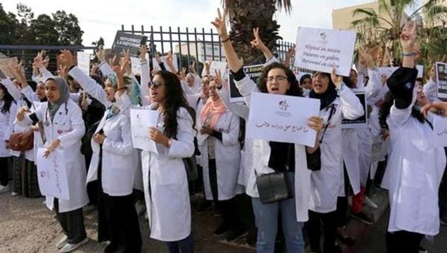 اضراب مفتوح لطلبة الطب ومقاطعة جميع الامتحانات