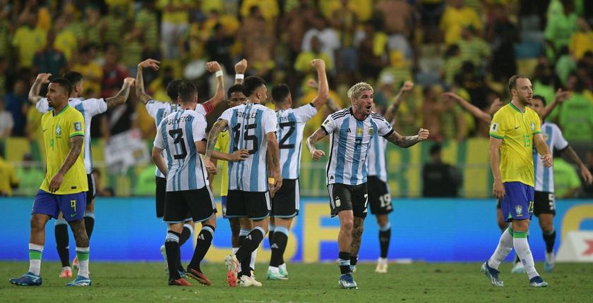الأرجنتين تهزم البرازيل في تصفيات كأس العالم