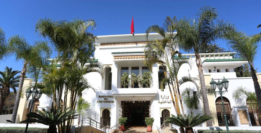 وزارة الداخلية تقيل 58 عضوا من مهامهم