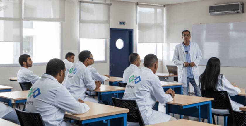 المصادقة على تحديد شروط صرف المنح لمتدربي التكوين المهني
