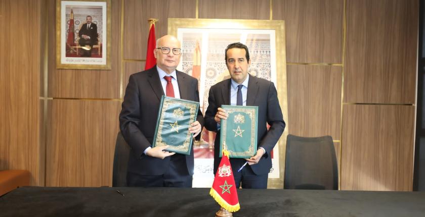 جماعة أكادير توقع إتفاقية مع "CNDP" من أجل الإنخراط في برنامج  DATA-TIKA