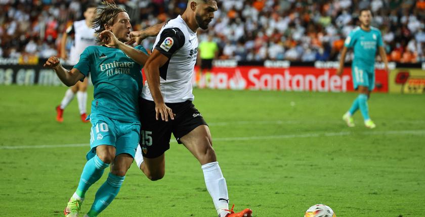 ريال مدريد يصطدم بفالنسيا في الجولة 13 من الليغا