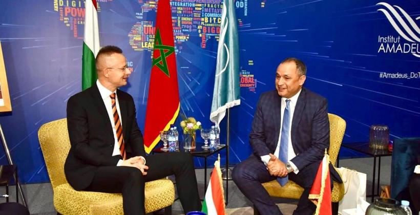 ميدايز 2023 : جلسة عمل تجمع رياض مزور بوزير الشؤون الخارجية والتجارة الهنغاري بيتر زيجارتو