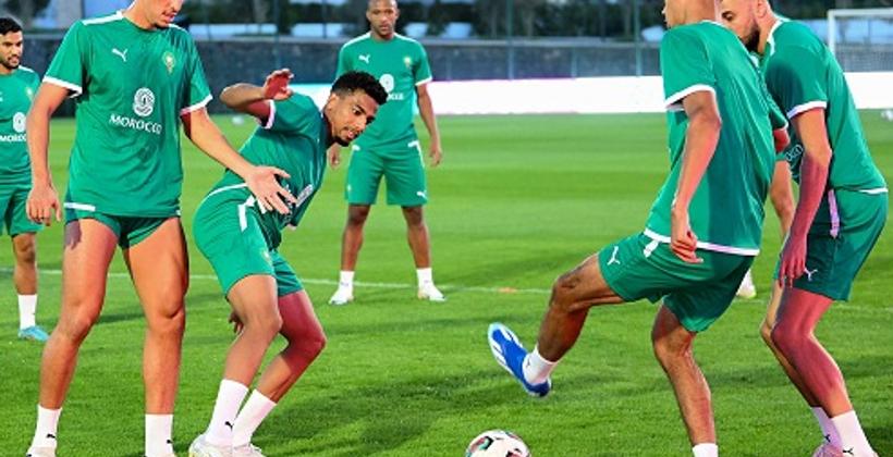 أسود الأطلس يستعدون لمواجهة ليبيريا من أكادير