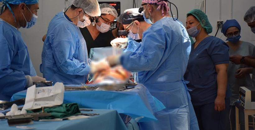 سابقة.. إجراء أول عملية جراحية على القلب المفتوح بالعيون
