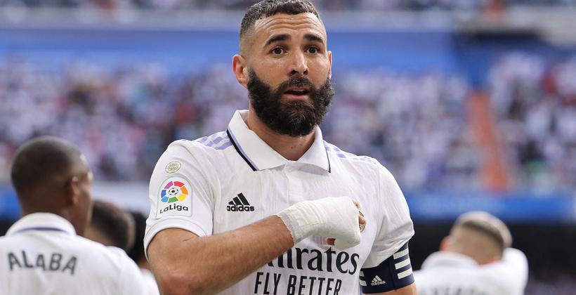 "بنزيما" يعلق على أنباء رحيله عن ريال مدريد