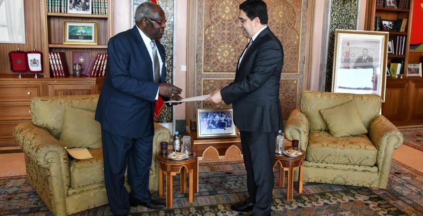 جلالة الملك يتوصل برسالة من رئيس مالاوي