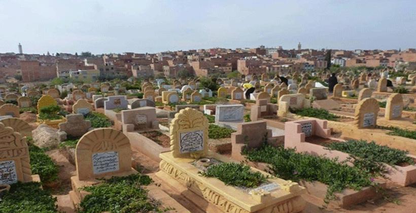 قانون جديد ينظم عمليات دفن الجثث وإخراجها من القبور