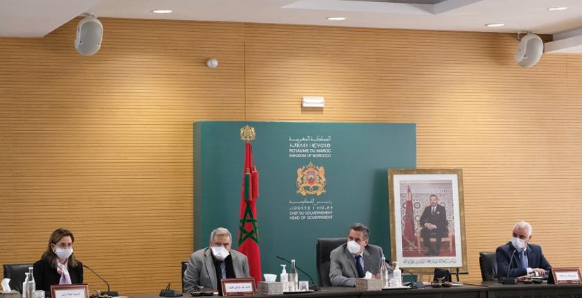 كوفيد-19.. "أخنوش" يؤكد على ضرورة الإنخراط في مواصلة اعتماد التدابير الإحترازية والوقائية