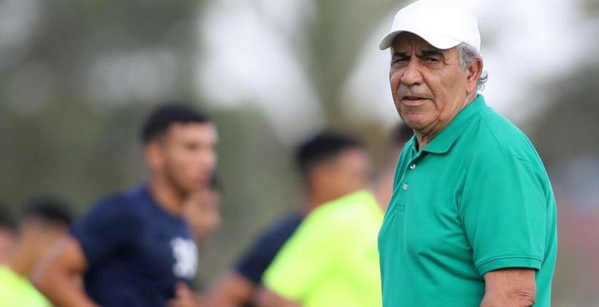 رغم رفض الإعتراض.. مدرب الرجاء خارج "الديربي" البيضاوي
