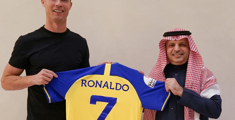 رسميا.. "الدون" رونالدو إلى النصر السعودي