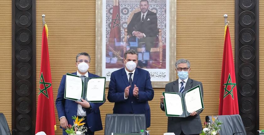 "أخنوش" يترأس توقيع اتفاقية من أجل إدماج اللغة الأمازيغية في مجال العدالة