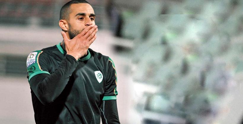 آدم النفاتي يحط الرحال بالرجاء البيضاوي
